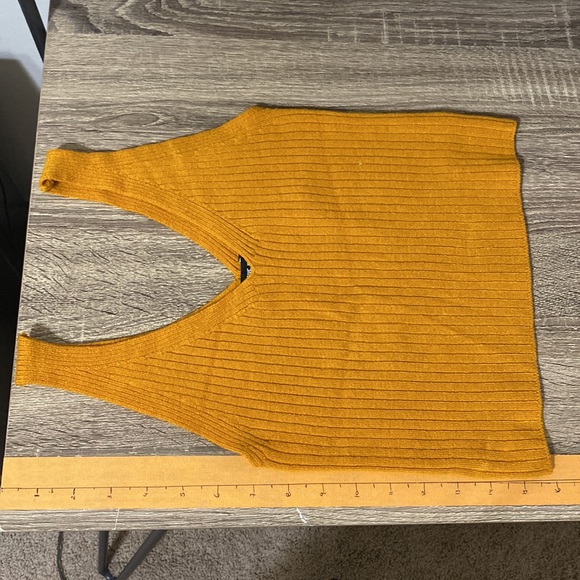 Active USA crop top color mustard size Small - Picture 6 of 6